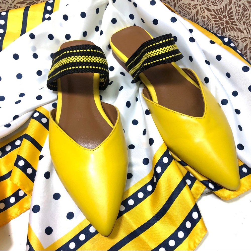 Beautiful yellow leather mules NWOT , size 7 - Picture 1 of 3